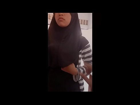 Star reccomend amateur indonesian hijab boobs