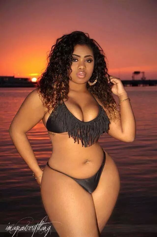 Nude Thick Body Girls