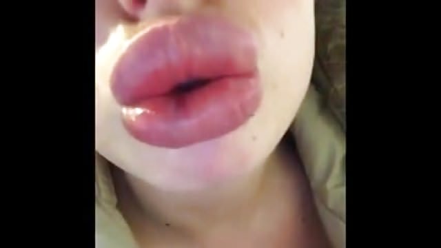 Wonder W. reccomend lipstick cumshot compilation